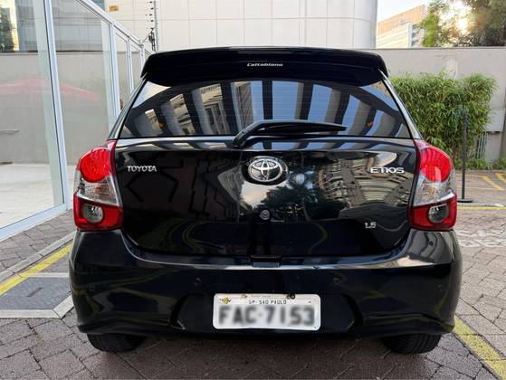TOYOTA ETIOS 1.5 X PLUS 16V FLEX 4P AUTOMÁTICO